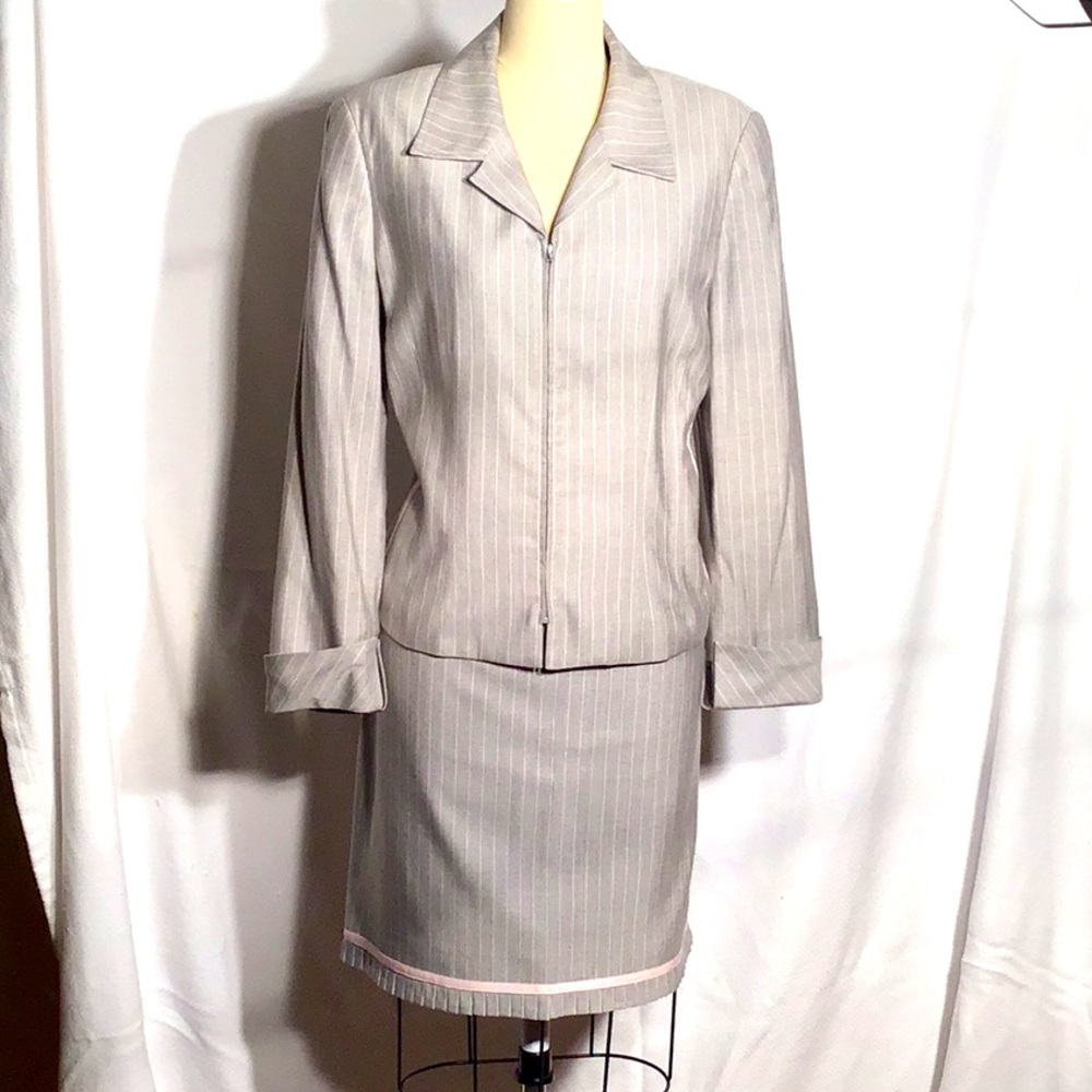 CARLISLE, luxury 3 piece wool, silk suit.